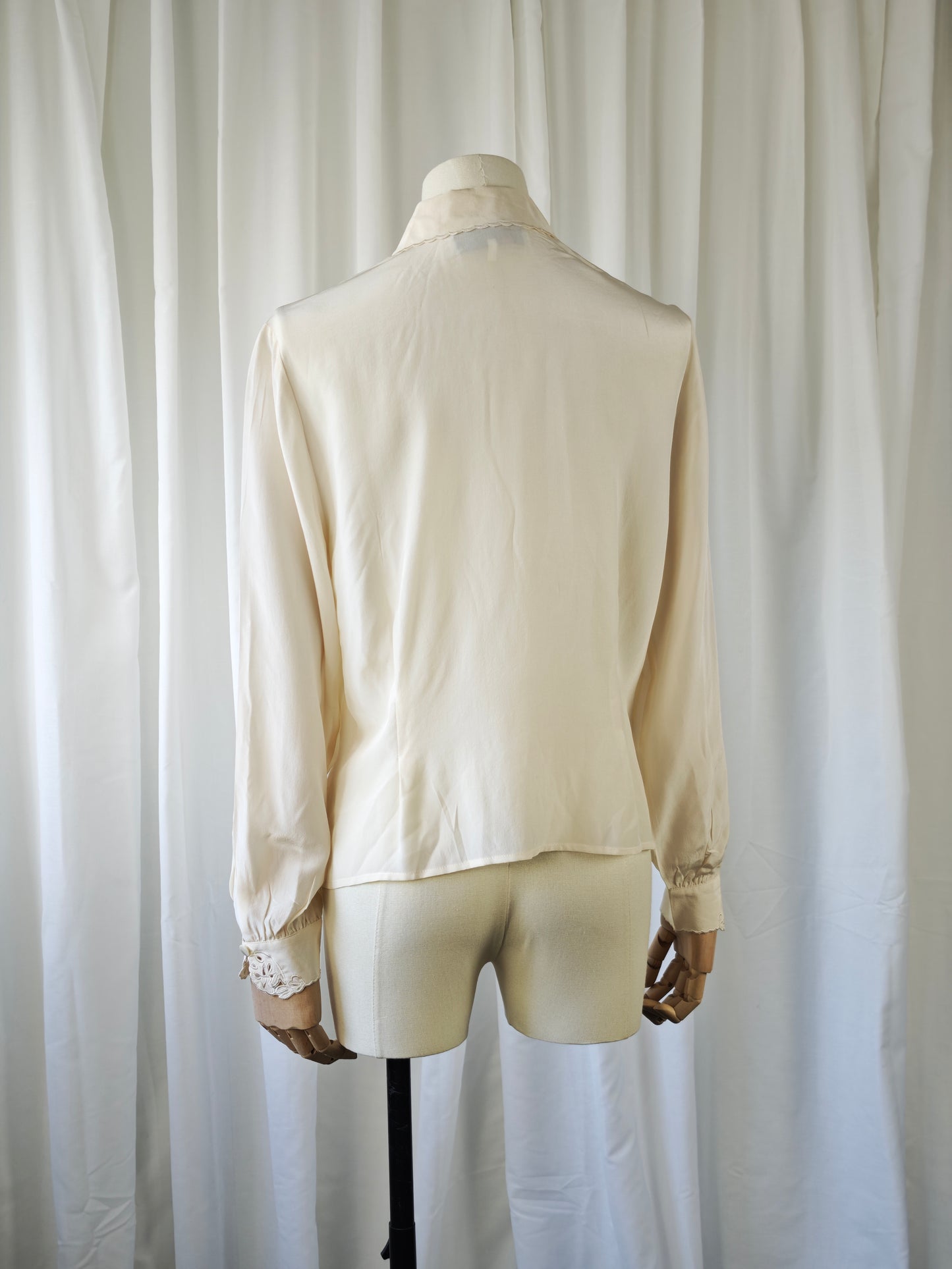 Romantic silk blouse - S