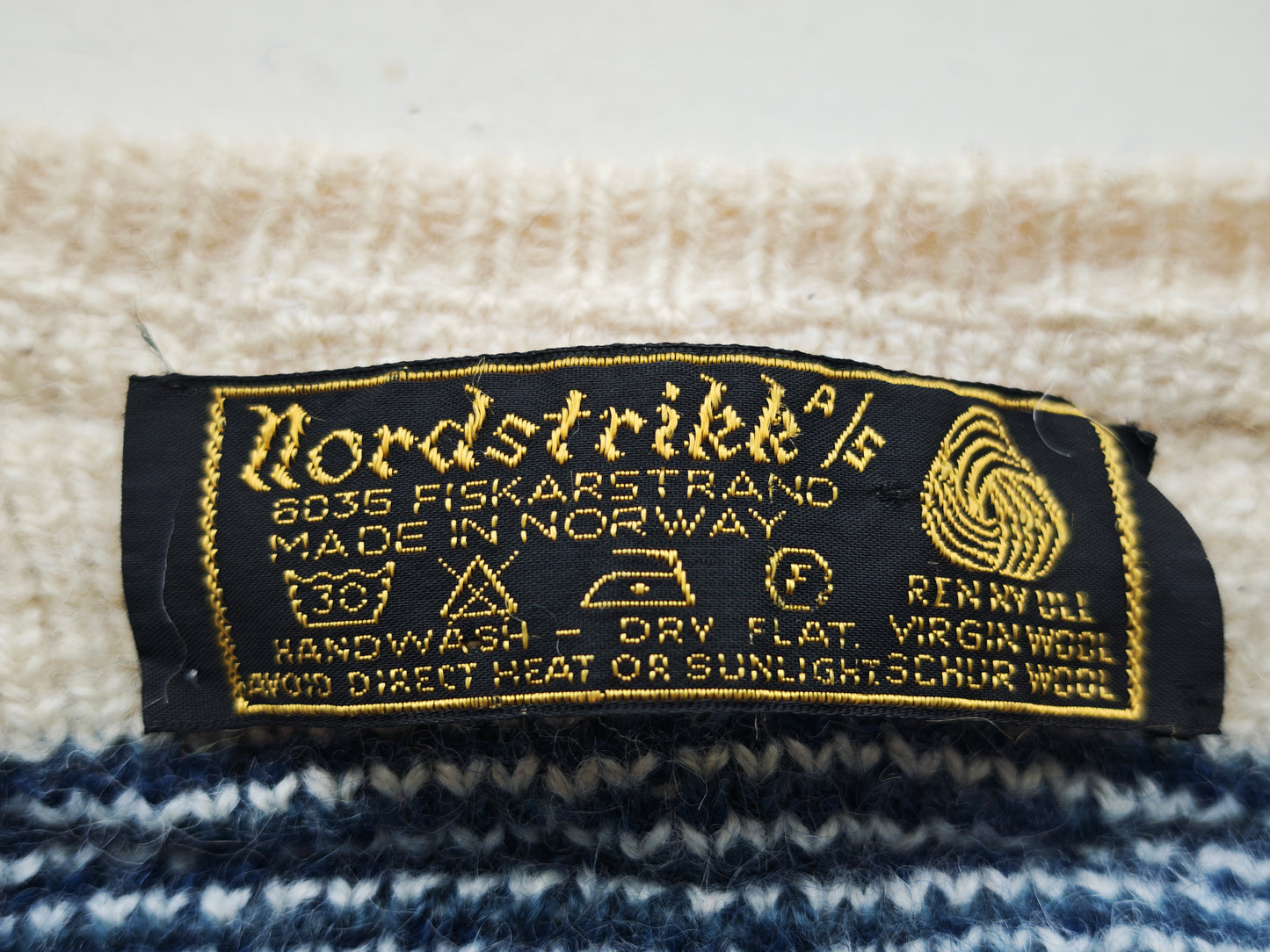 Nordstrikk cardigan - M