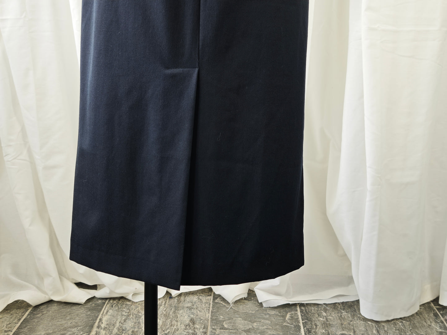 Wool pencil skirt - L