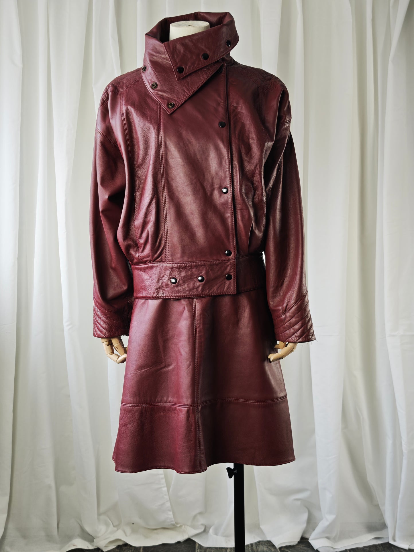 Leather burgundy bomber - S/M