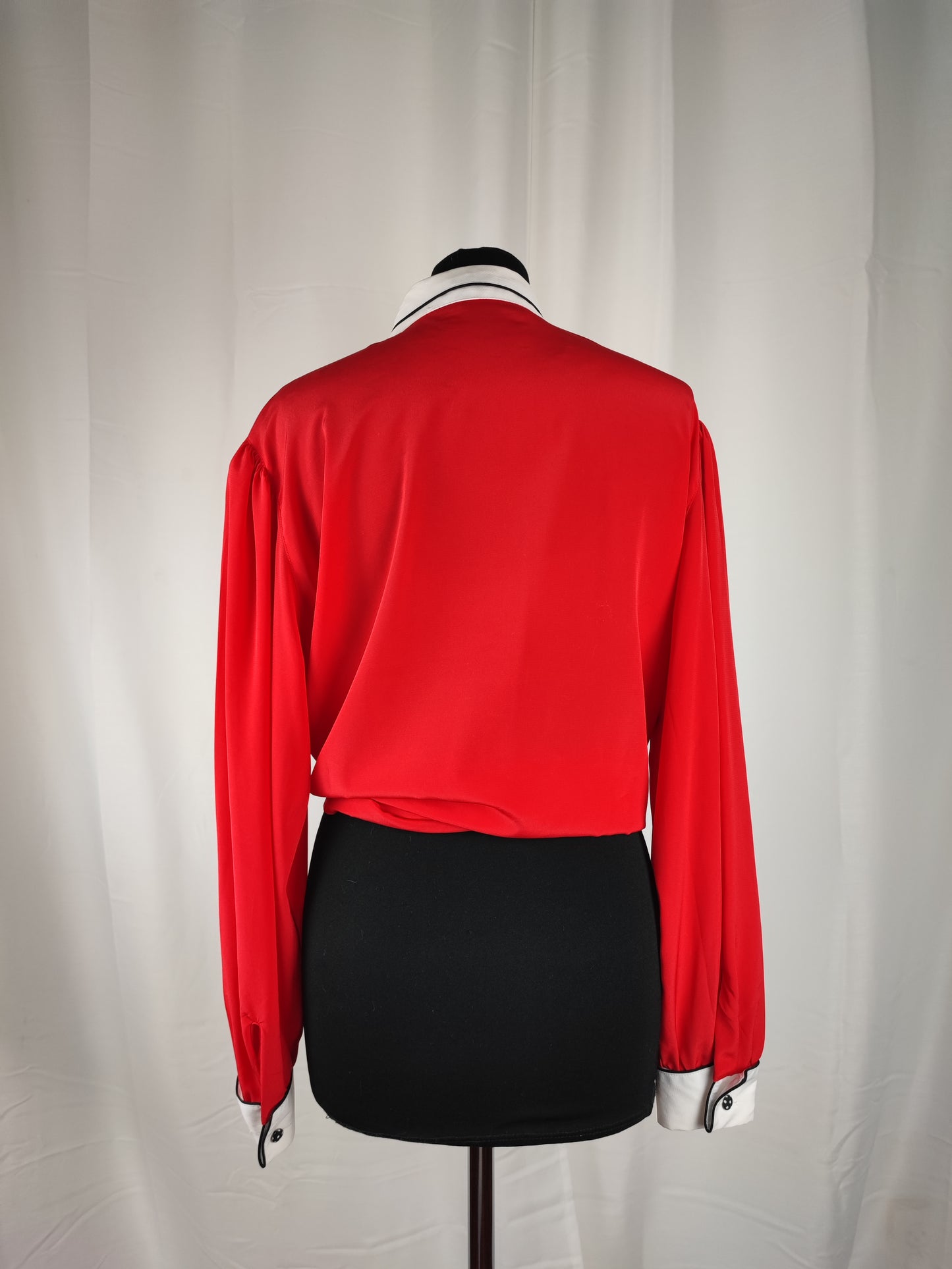 Red blouse L/XL