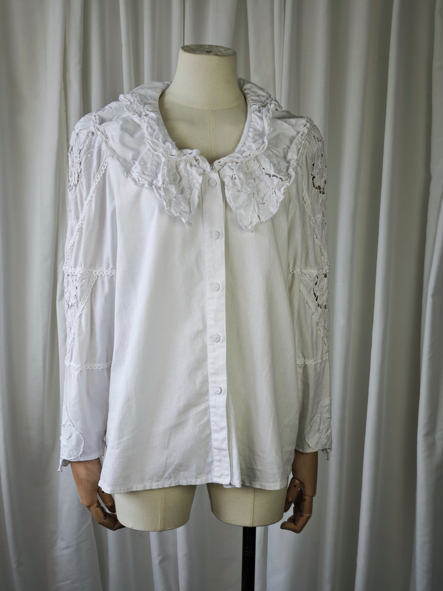 White cotton embroidery blouse
