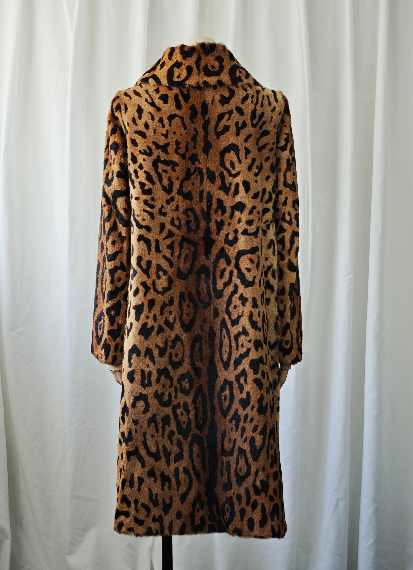 Hair on leopard coat