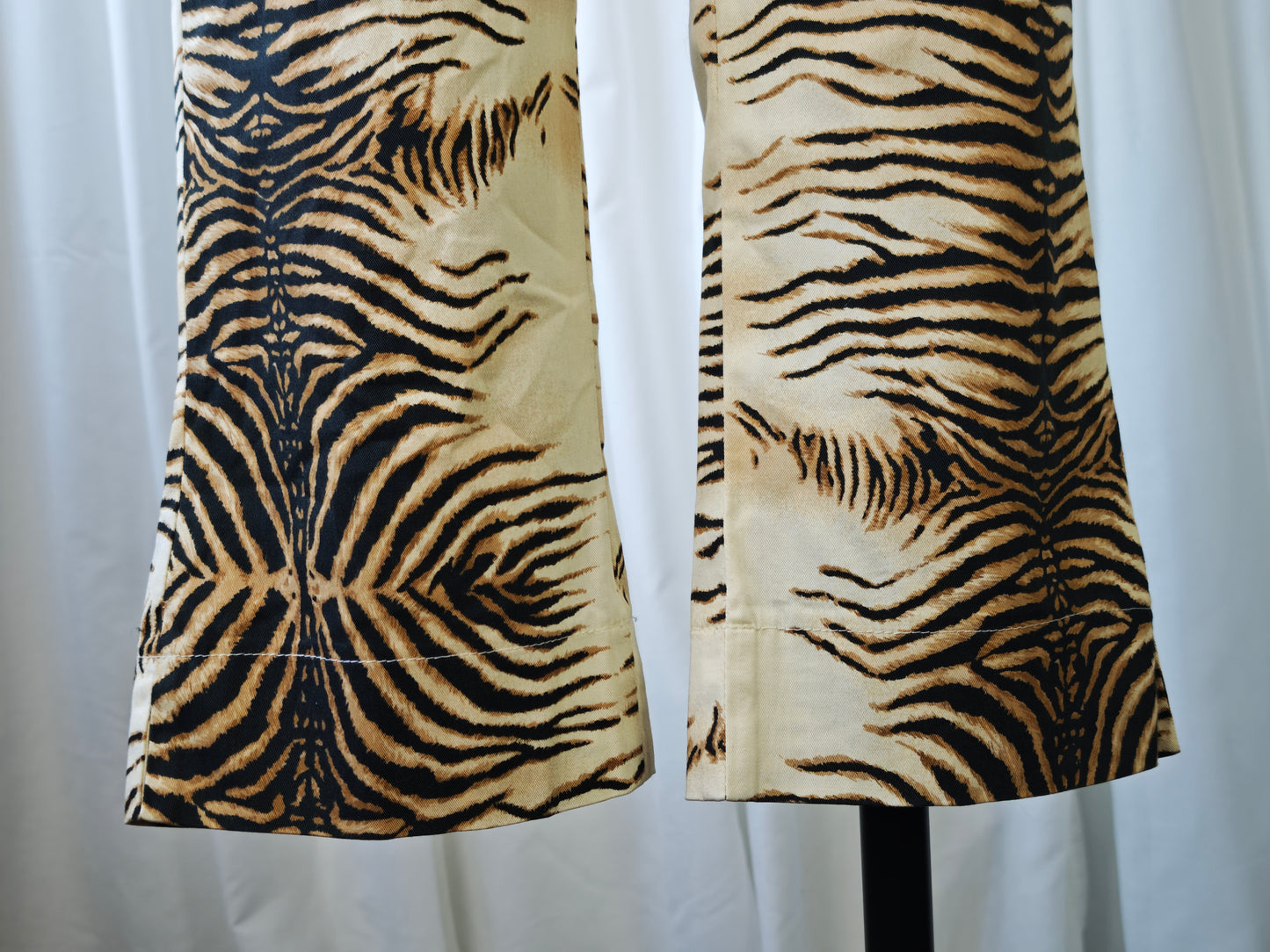 Tiger capri trousers