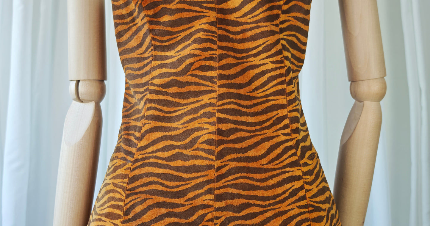 Suède tiger print dress