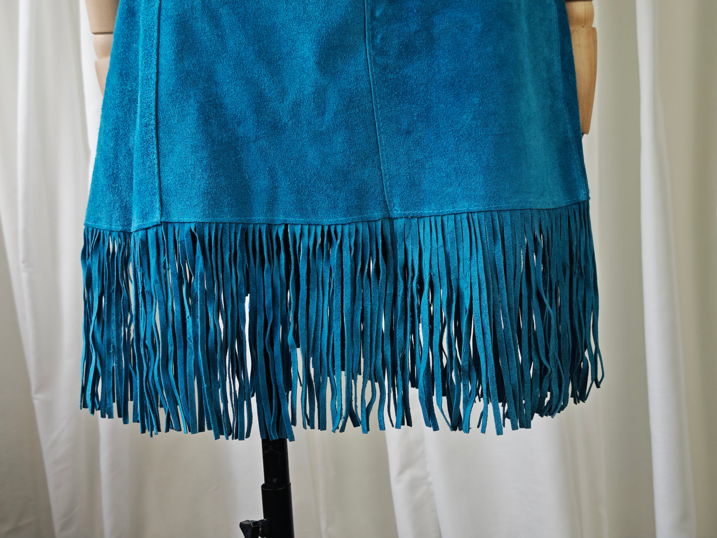 Suède fringe skirt