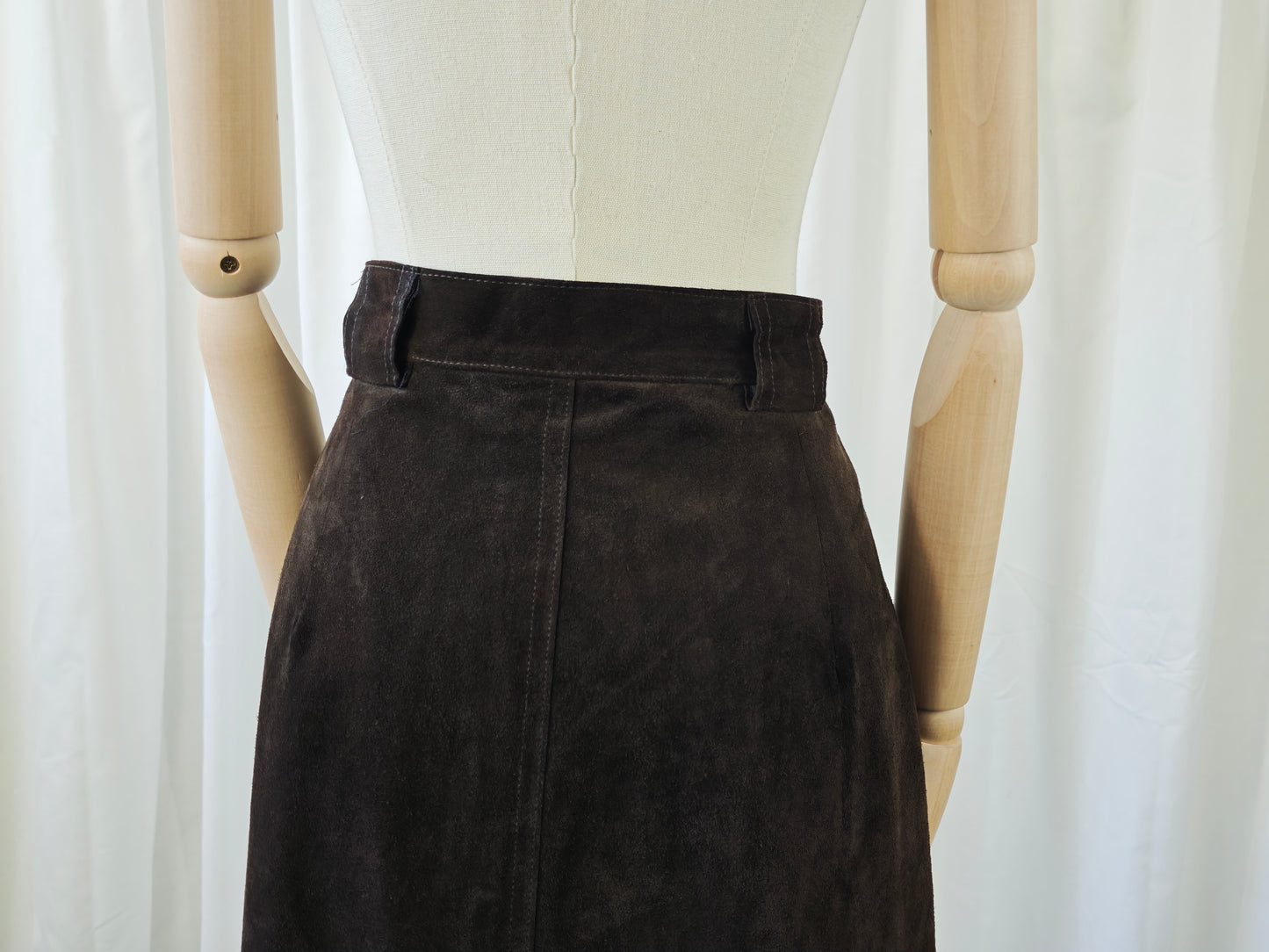 Chocolate suède skirt -XL
