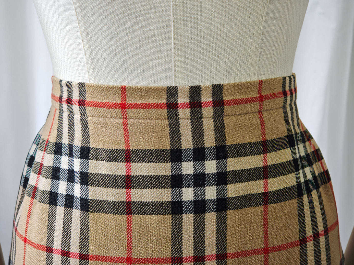 Burberry skirt - M