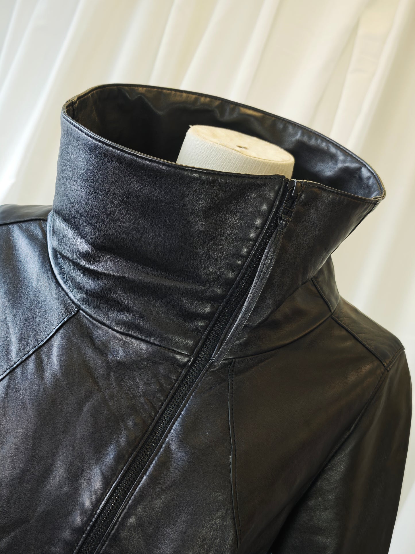 Lamb leather funnel neck jacket