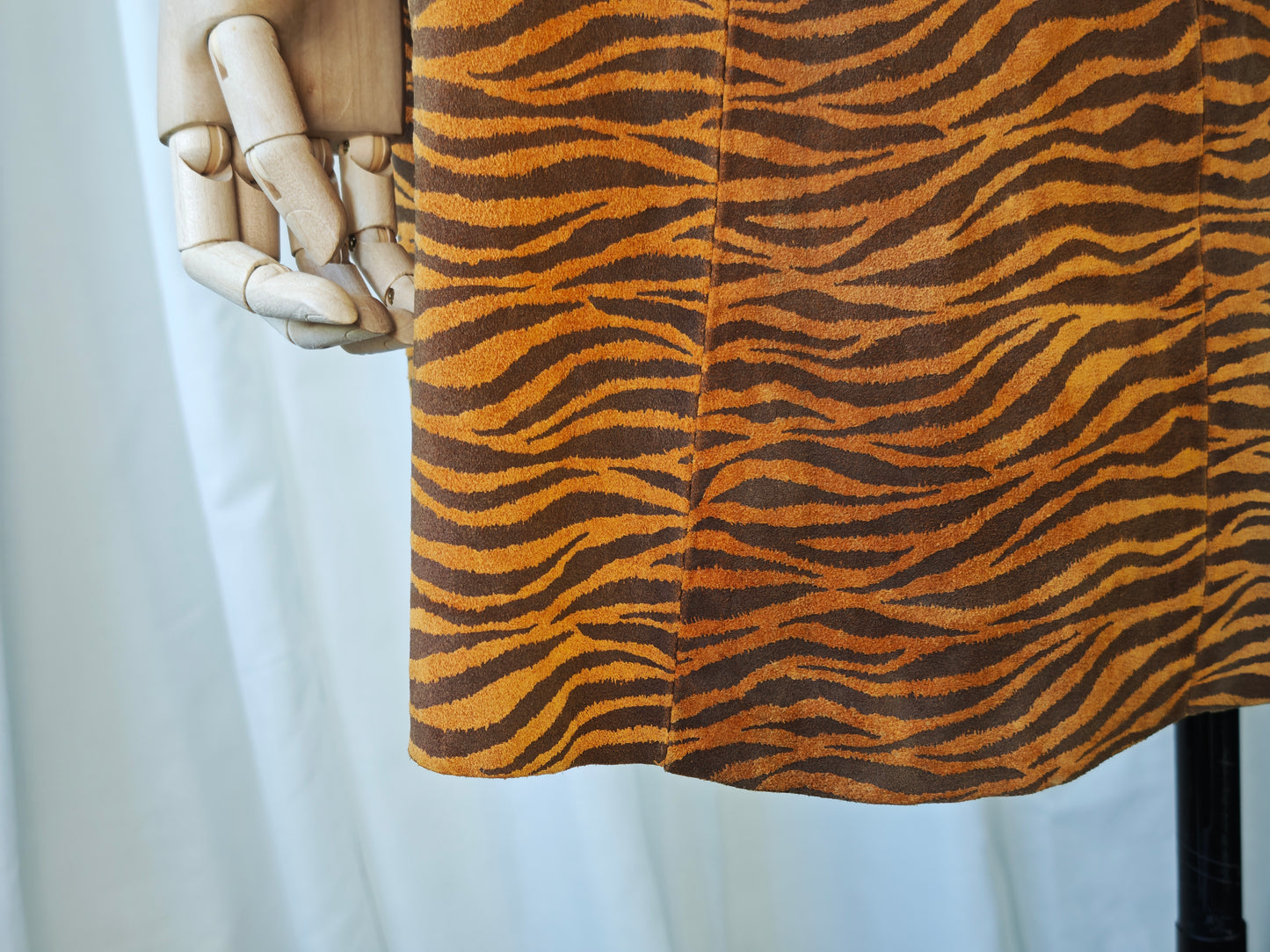Suède tiger print dress