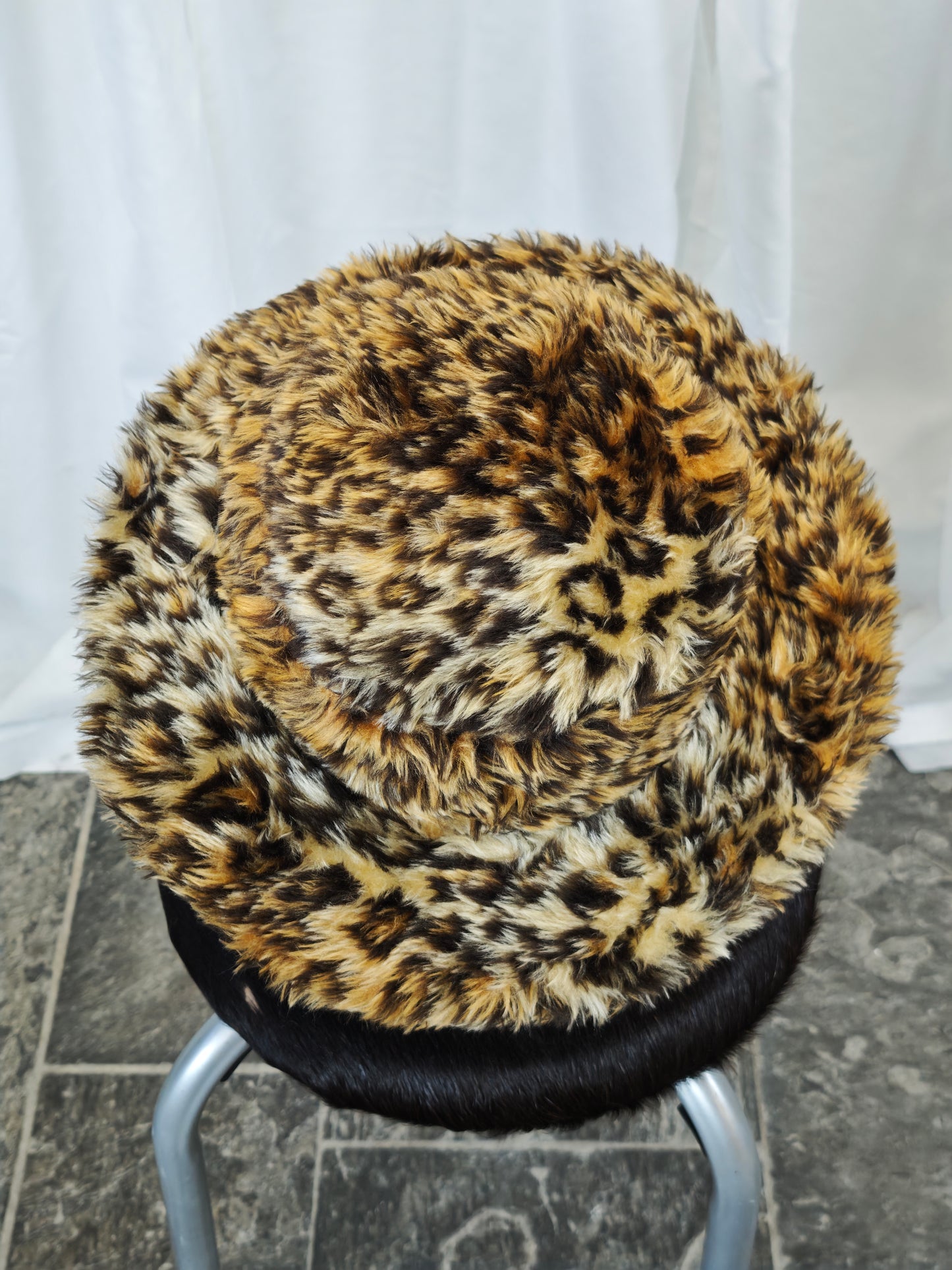 Leopard fur hat - M