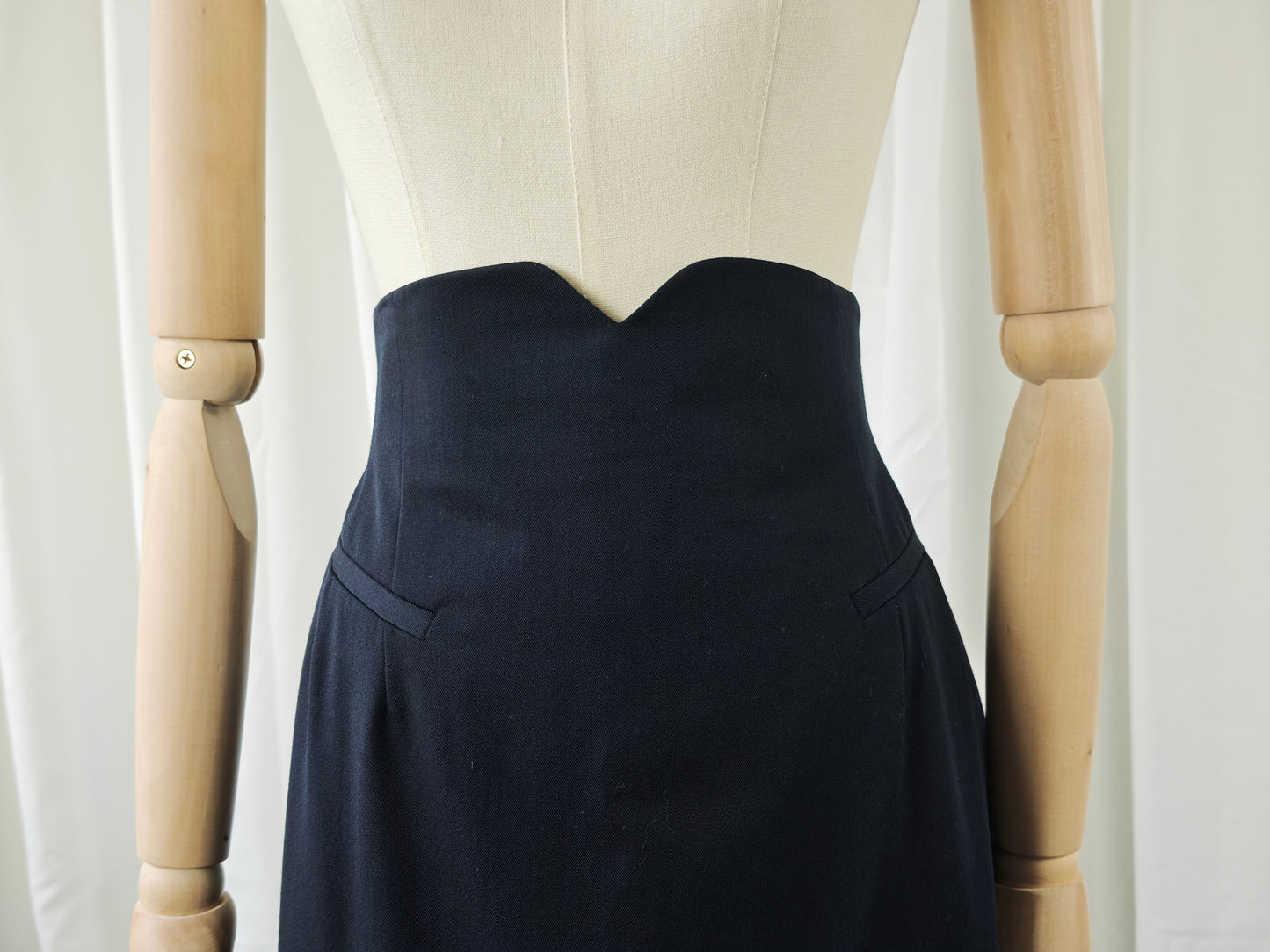 Wool pencil skirt - L