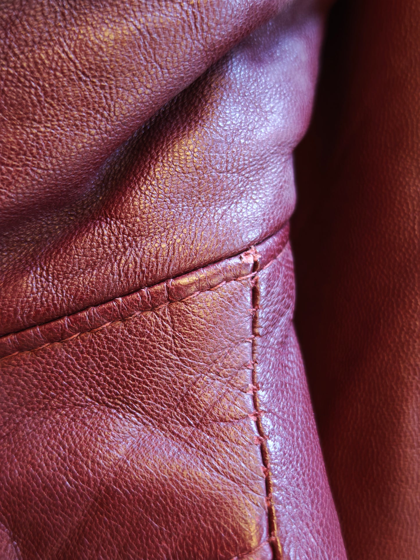 Burgundy leather bomberjack
