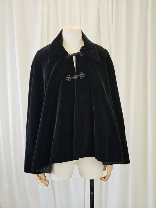 Velvet cape set