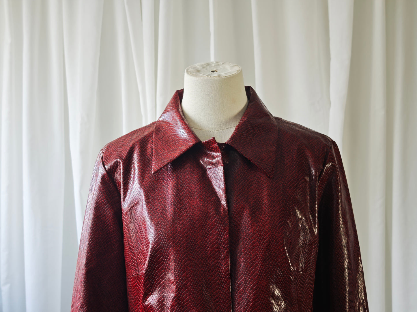 Burgundy raincoat - S/M
