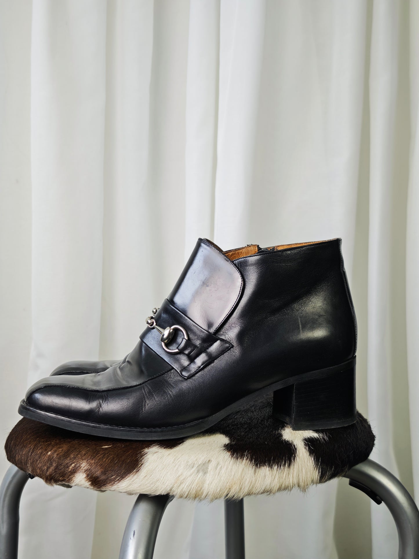 Horse bit boots - 39