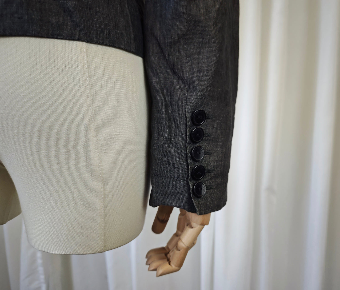 Linen fitted blazer