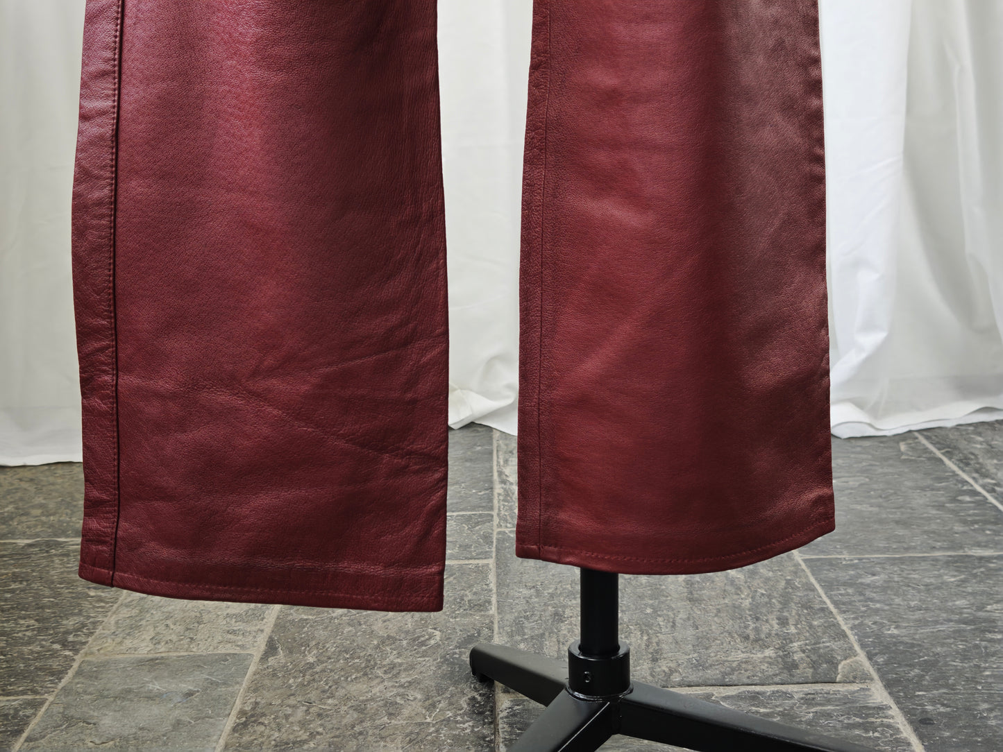 Burgundy leather trousers - M/L