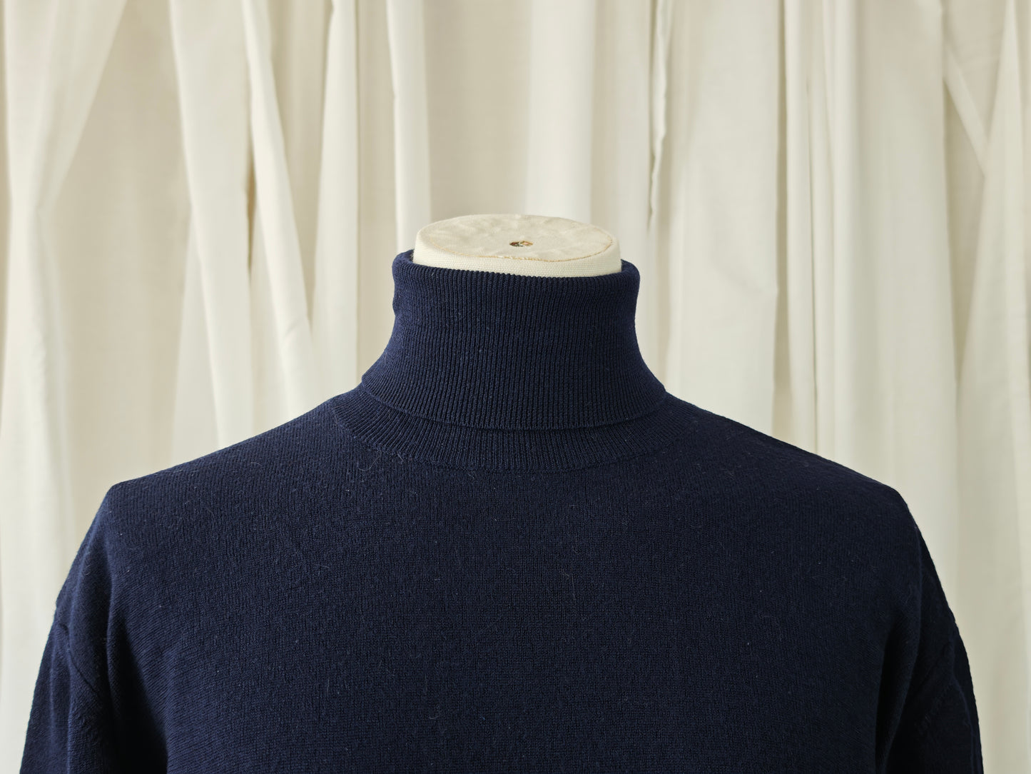 Navy wool sweater - XL
