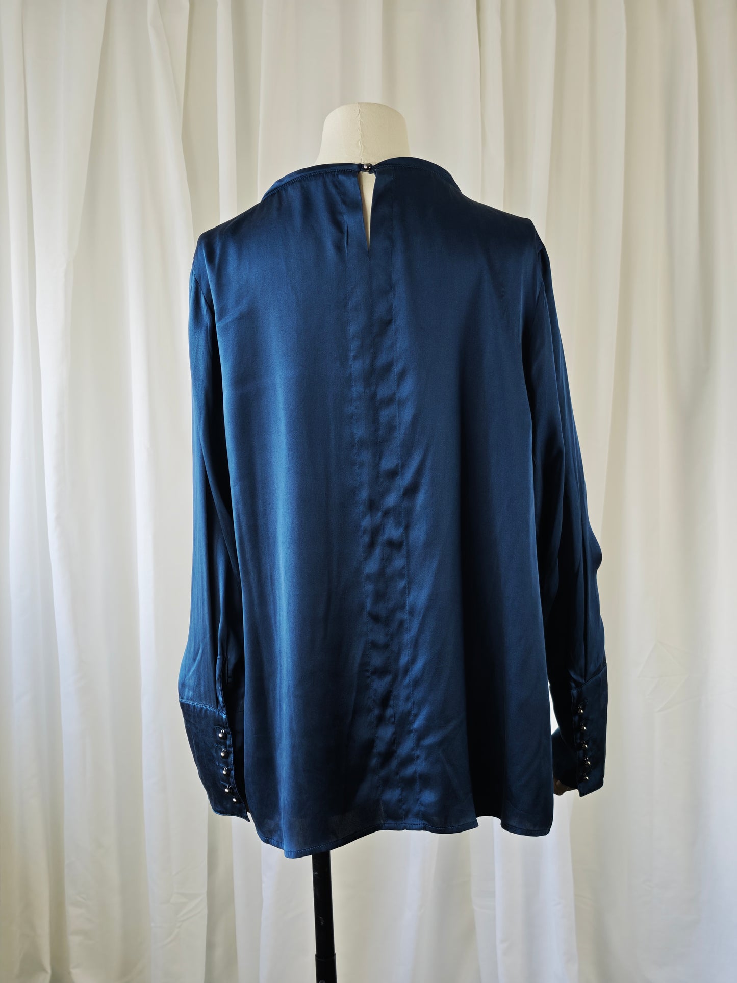 Silk shirt - XXL