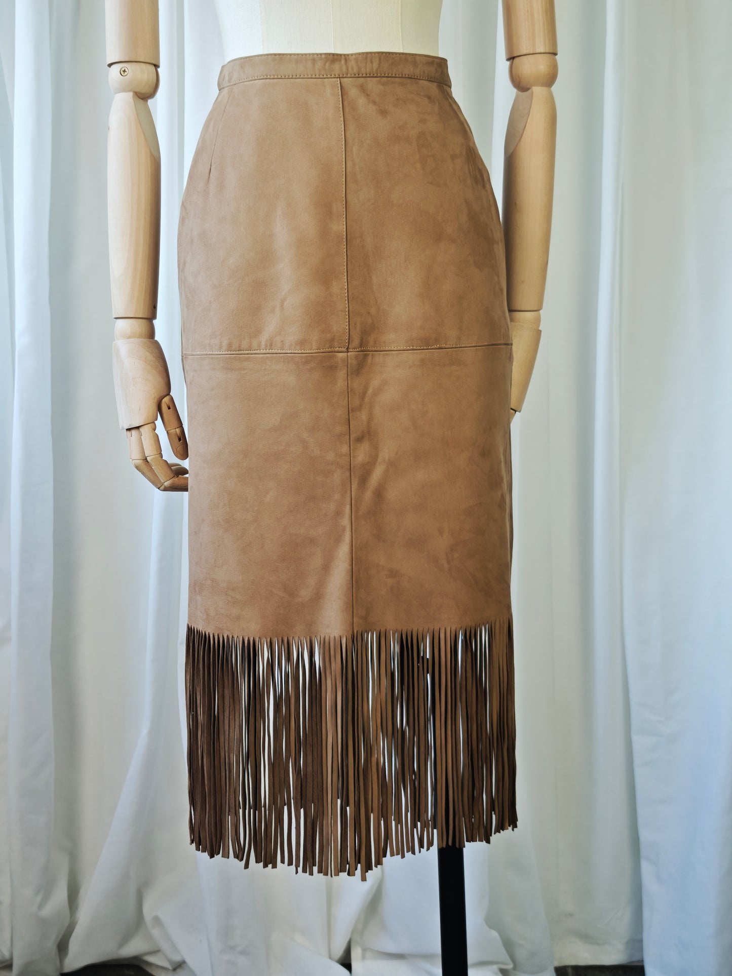 Escada suède fringe skirt