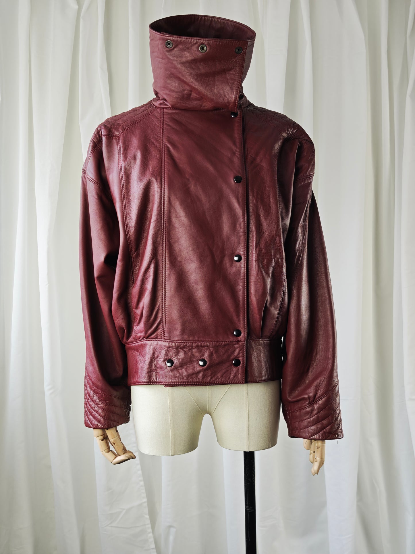 Leather burgundy bomber - S/M