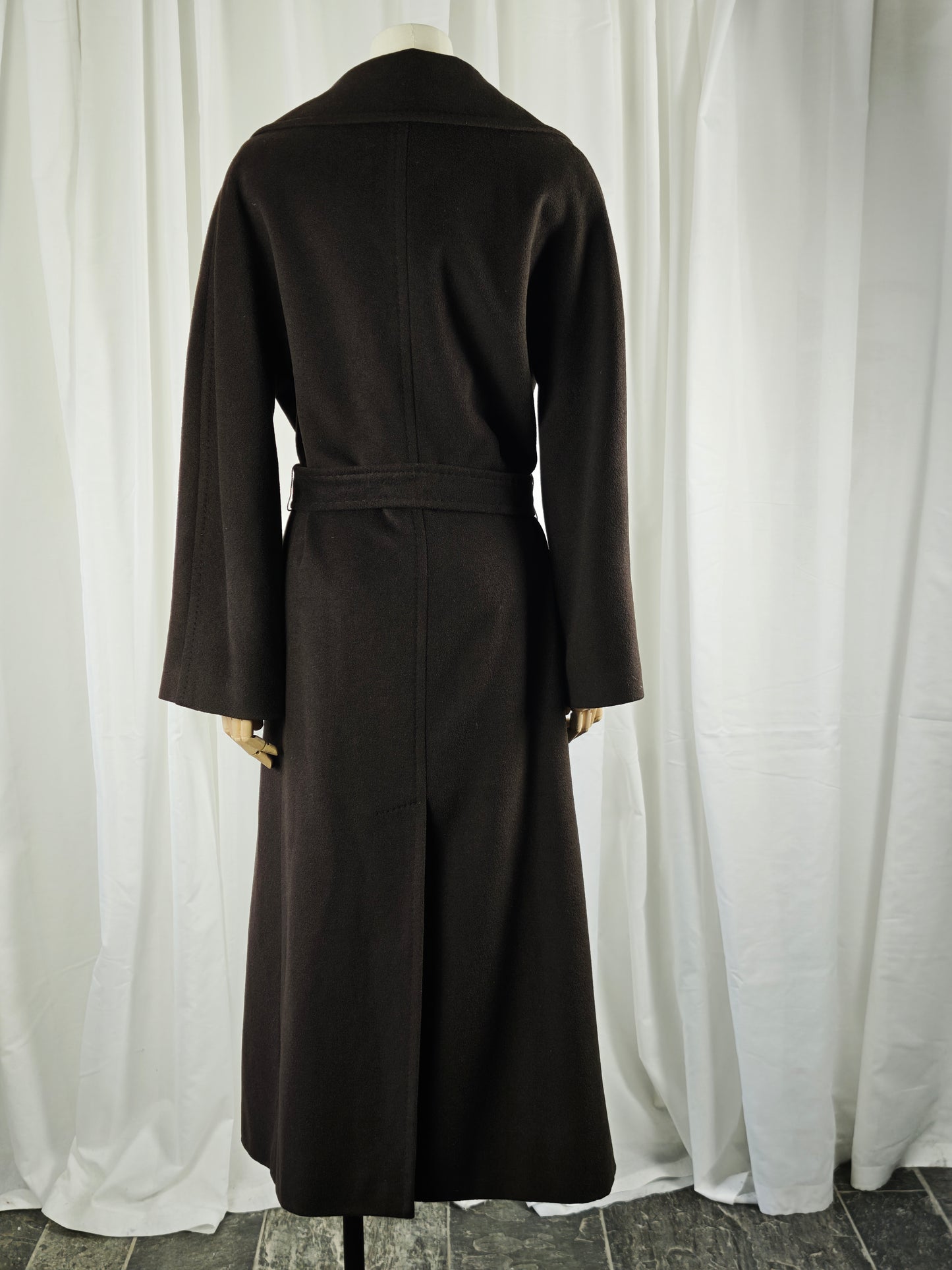 Chocolate brown coat - M/L