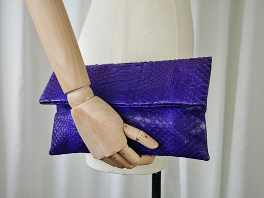 Purple snake clutch