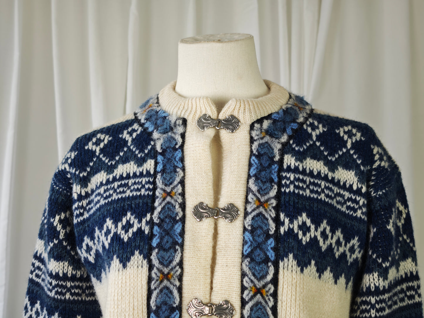 Nordstrikk cardigan - M