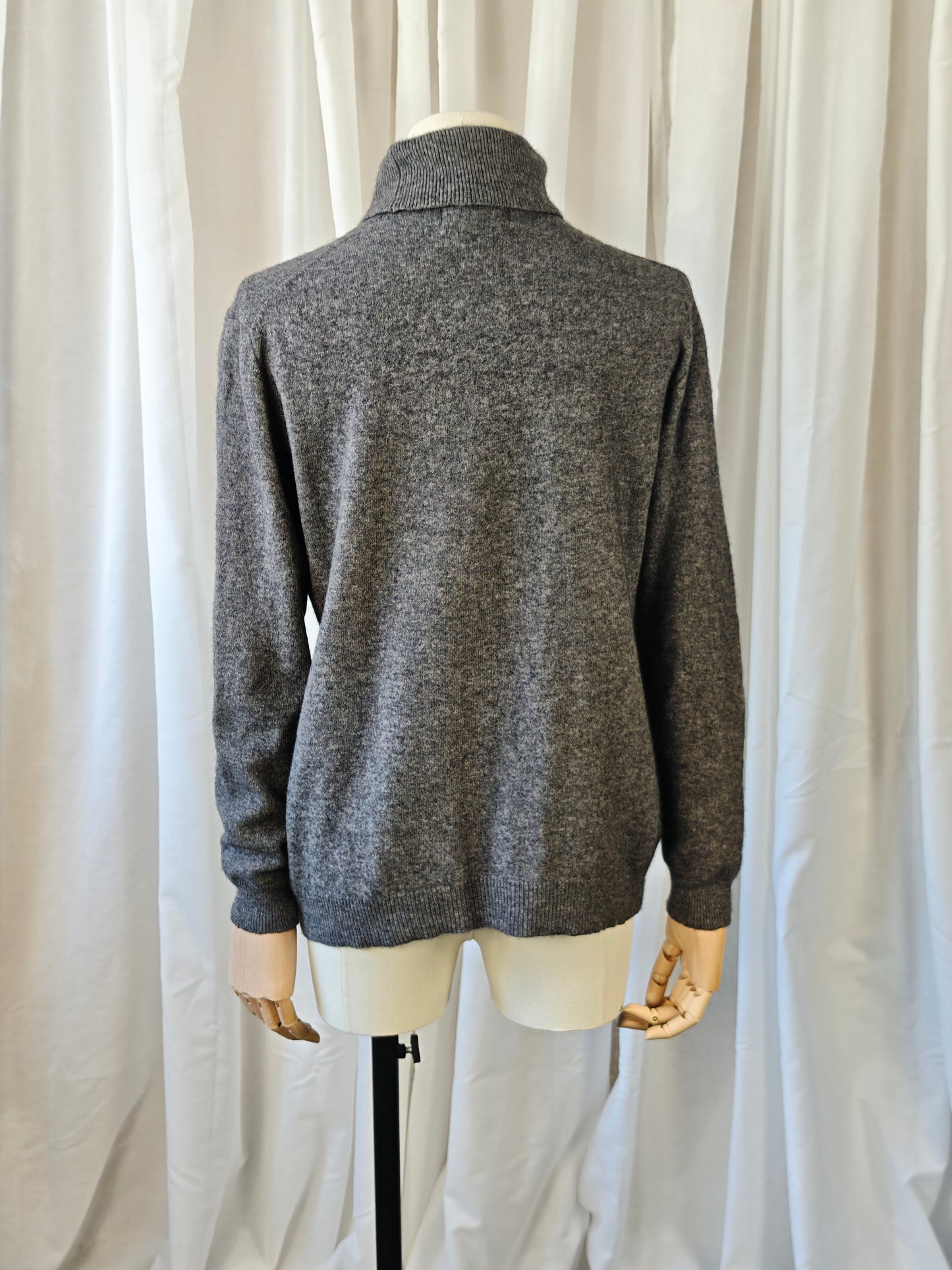Cashmere sweater - S/M