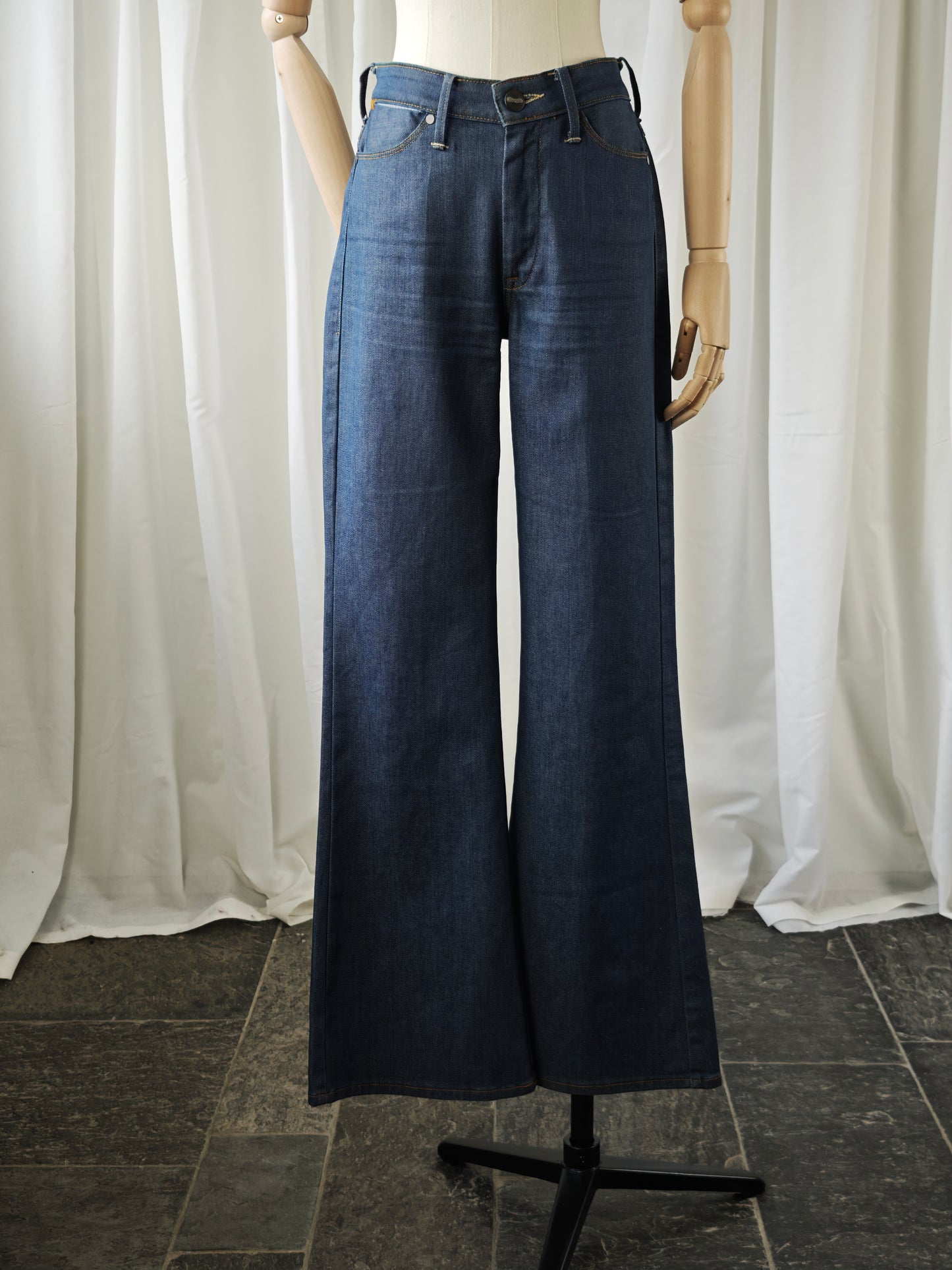 Wrangler flared jeans - M