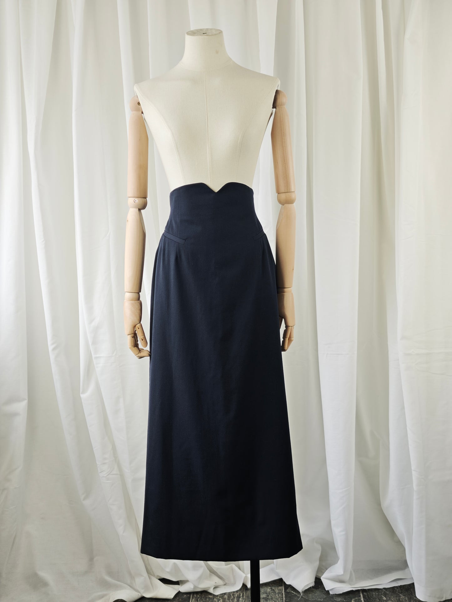 Wool pencil skirt - L