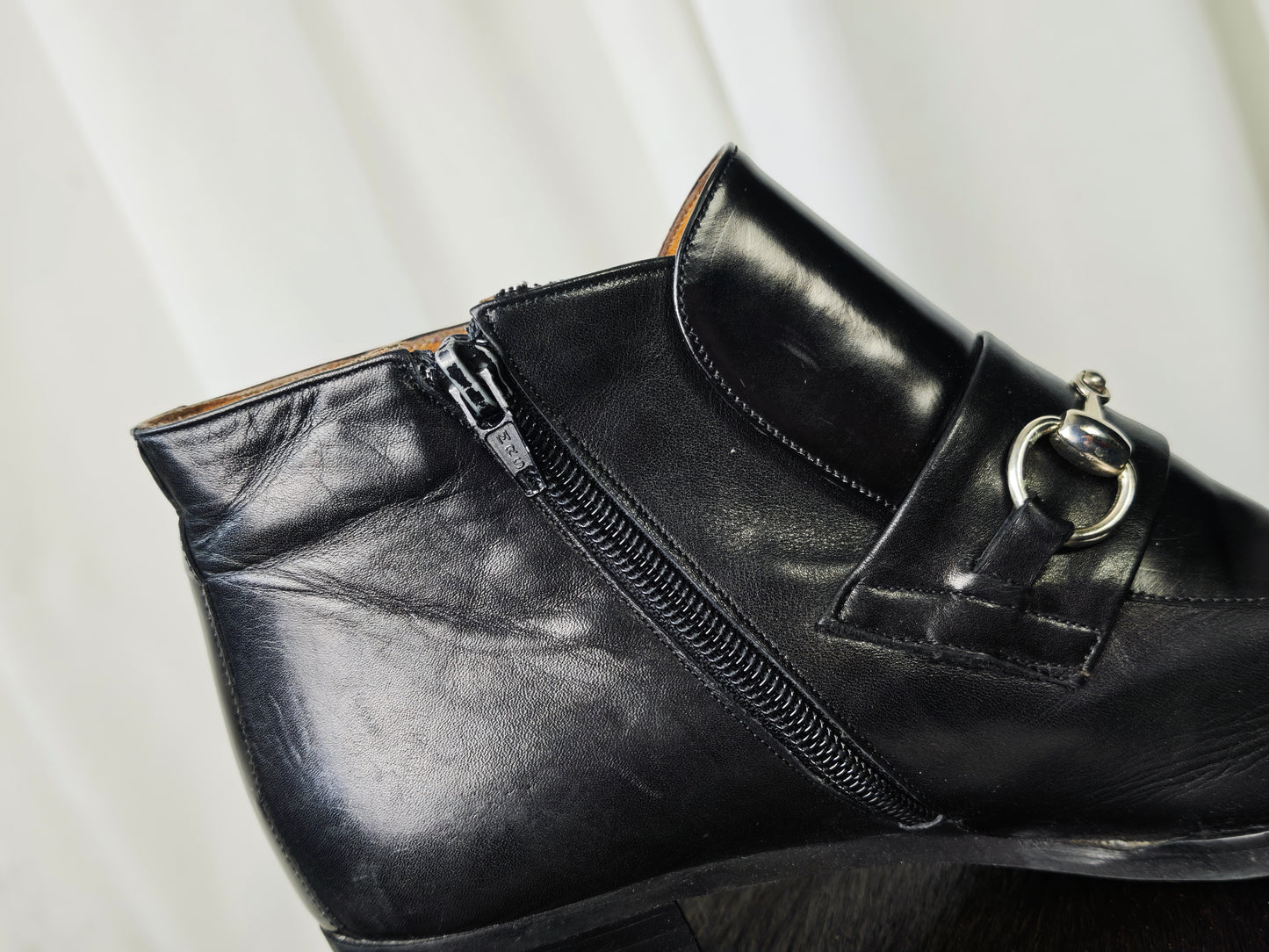 Horse bit boots - 39