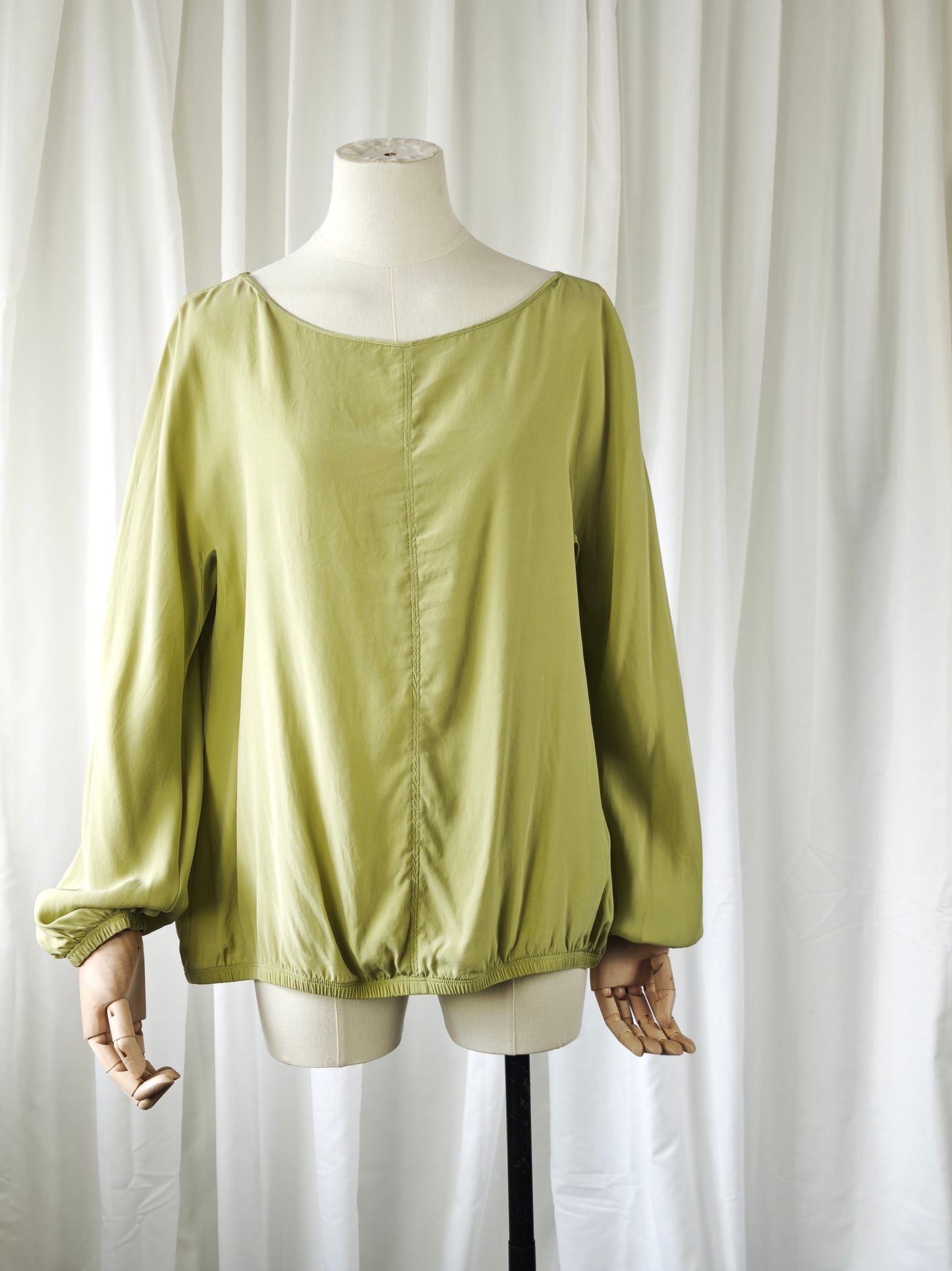 Silk pistachio top - L/XL