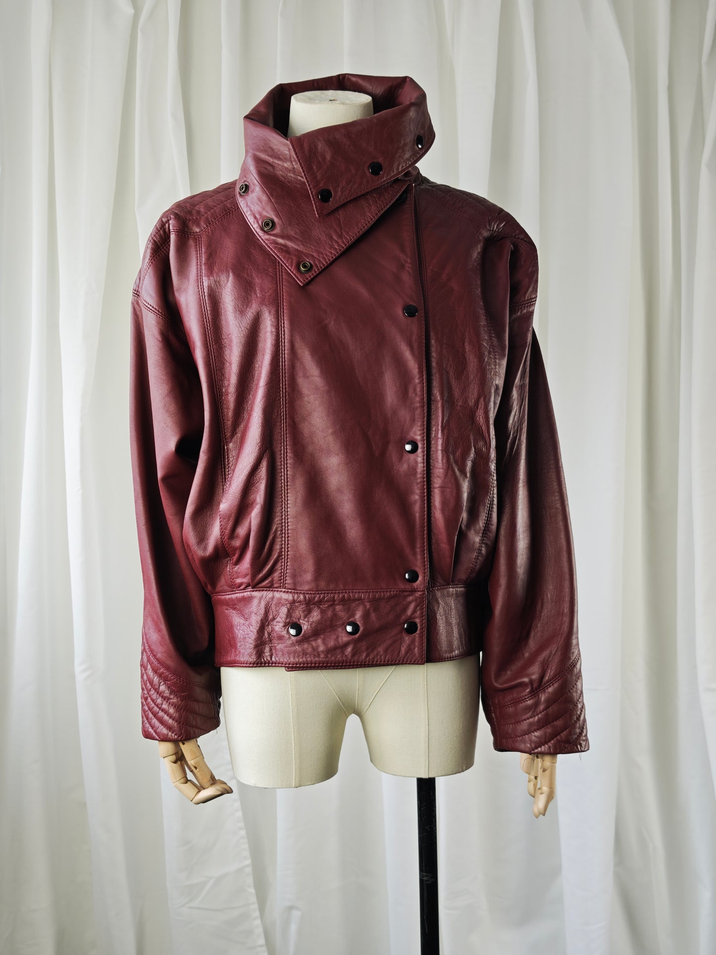 Leather burgundy bomber - S/M
