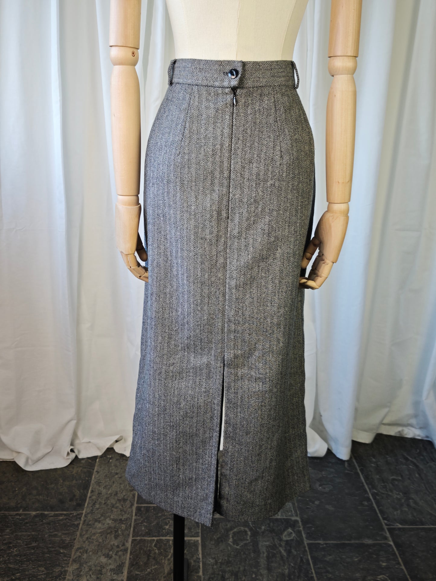 Woolmix pencil skirt - M