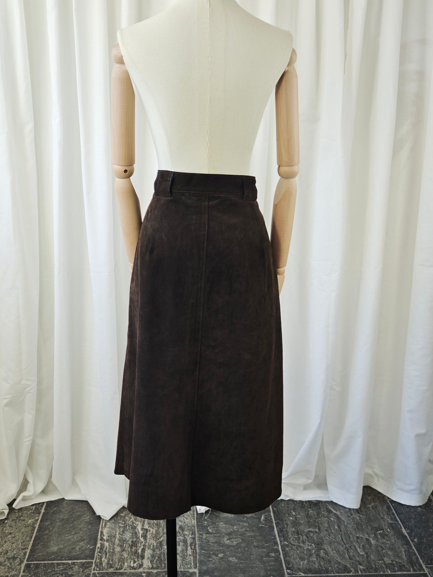 Chocolate suède skirt -XL