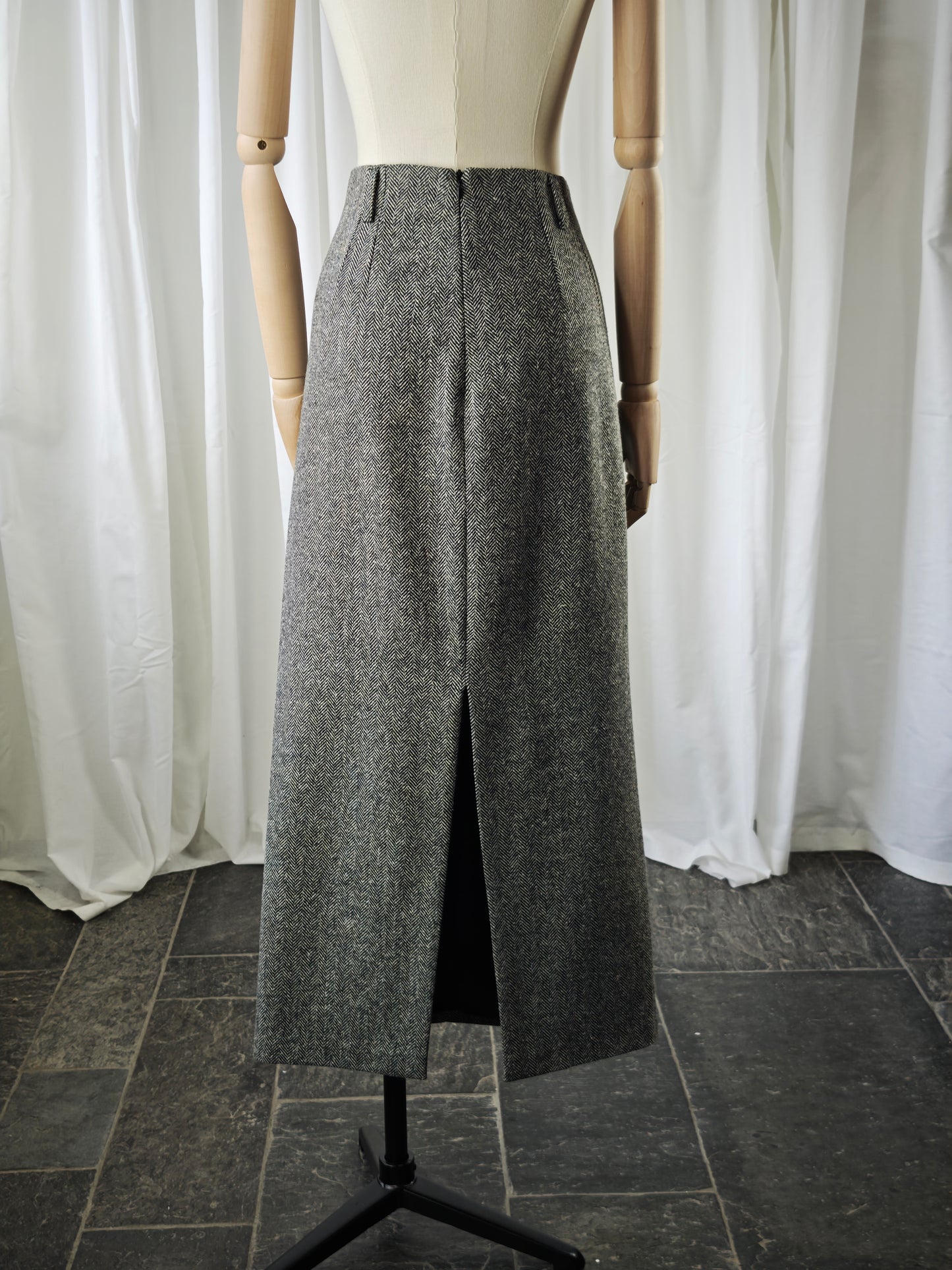 Wool/silk skirt - M