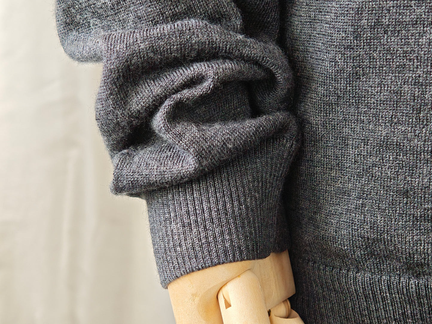 Hugo Boss sweater - M/L