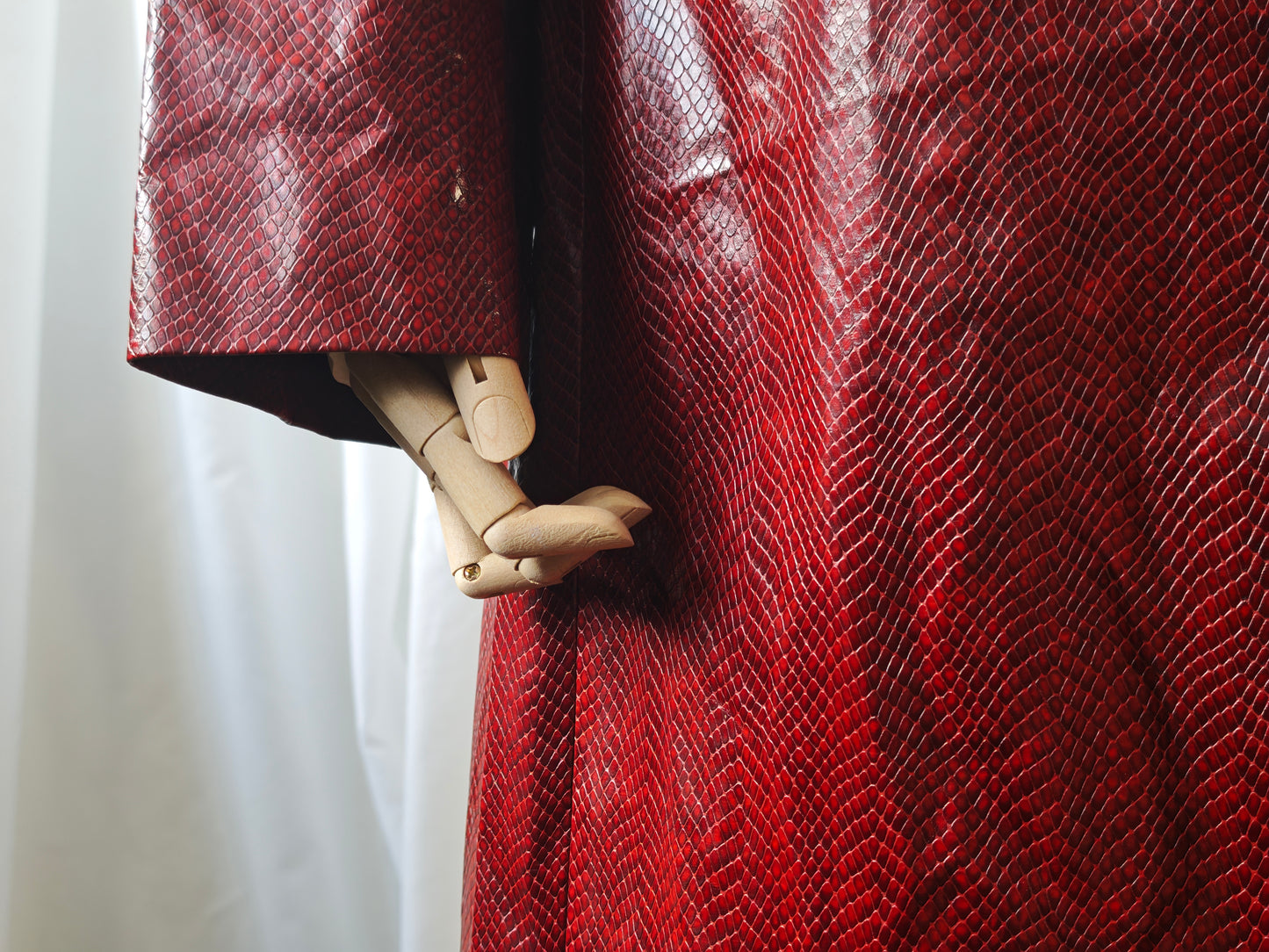 Burgundy raincoat - S/M