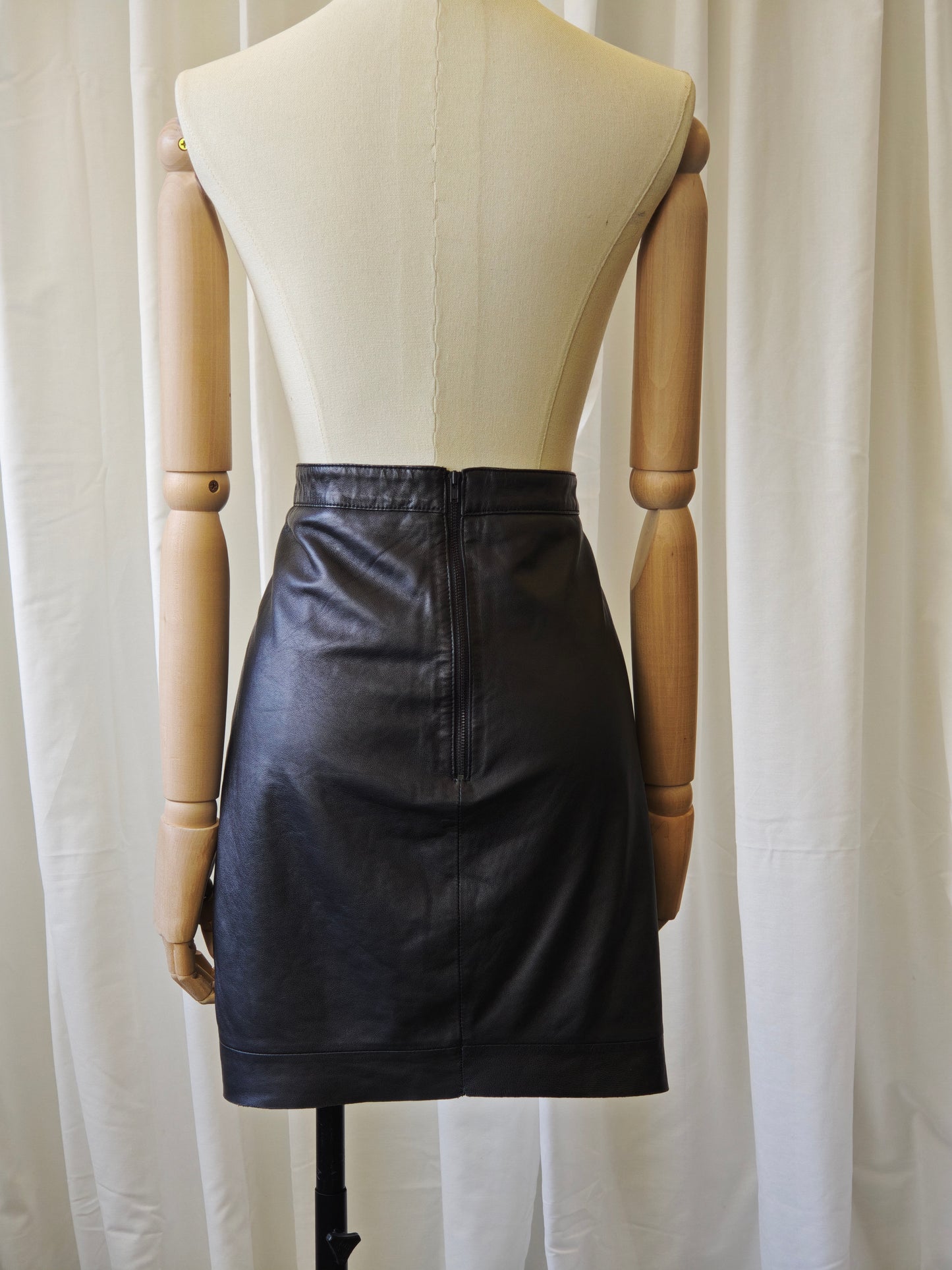 Leather skirt - M