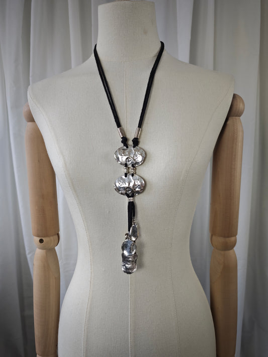 Silver pendant necklace