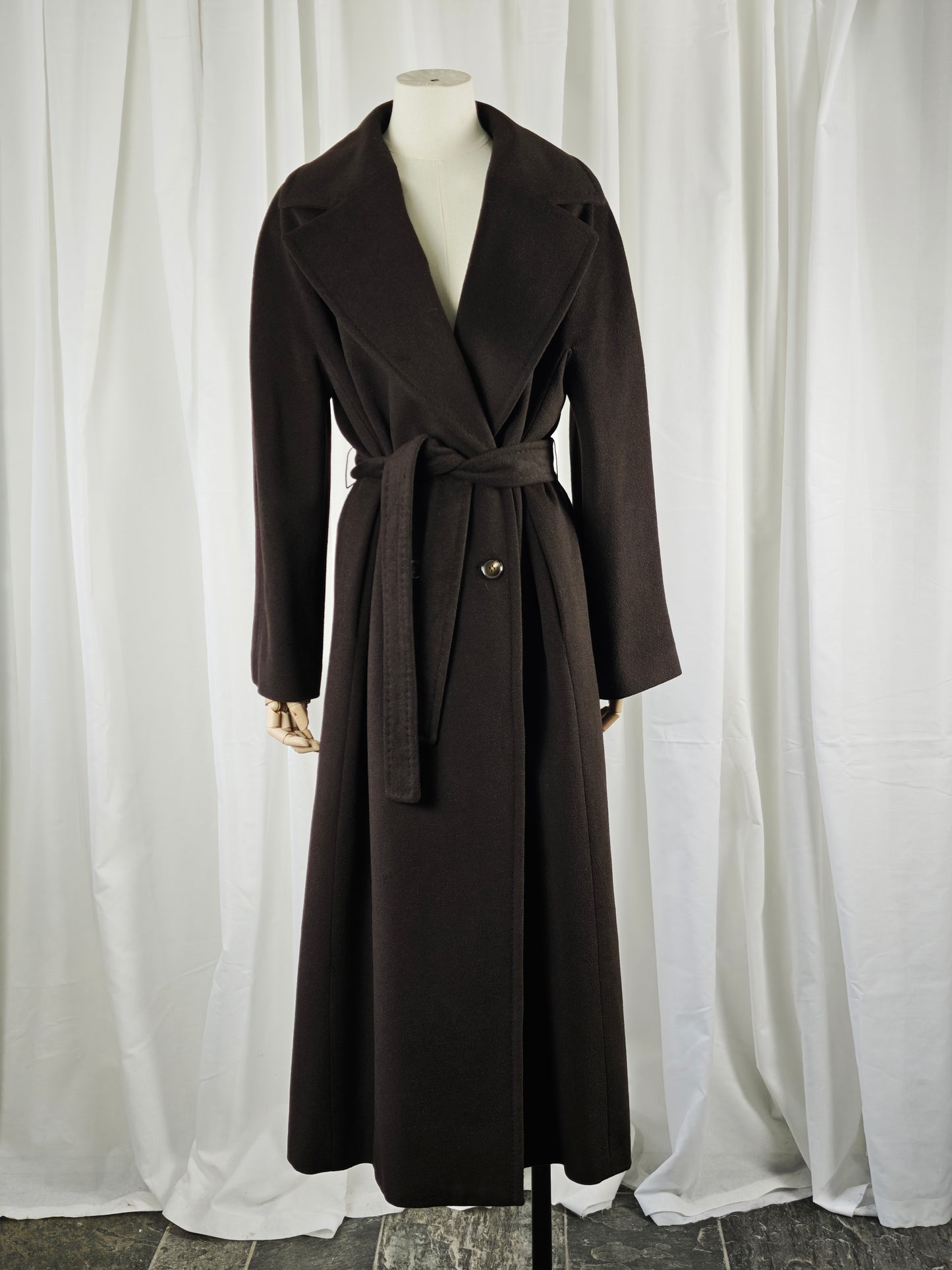 Chocolate brown coat - M/L