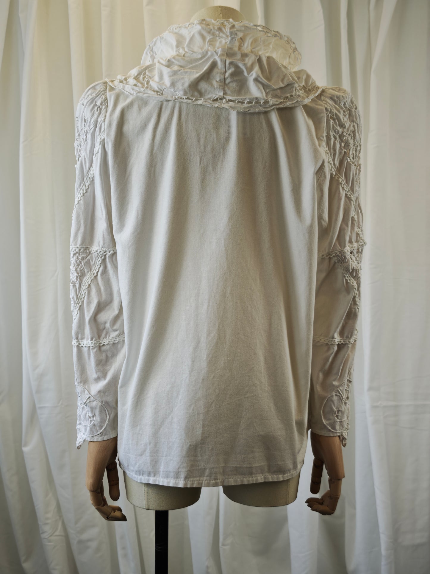 Lace blouse - M
