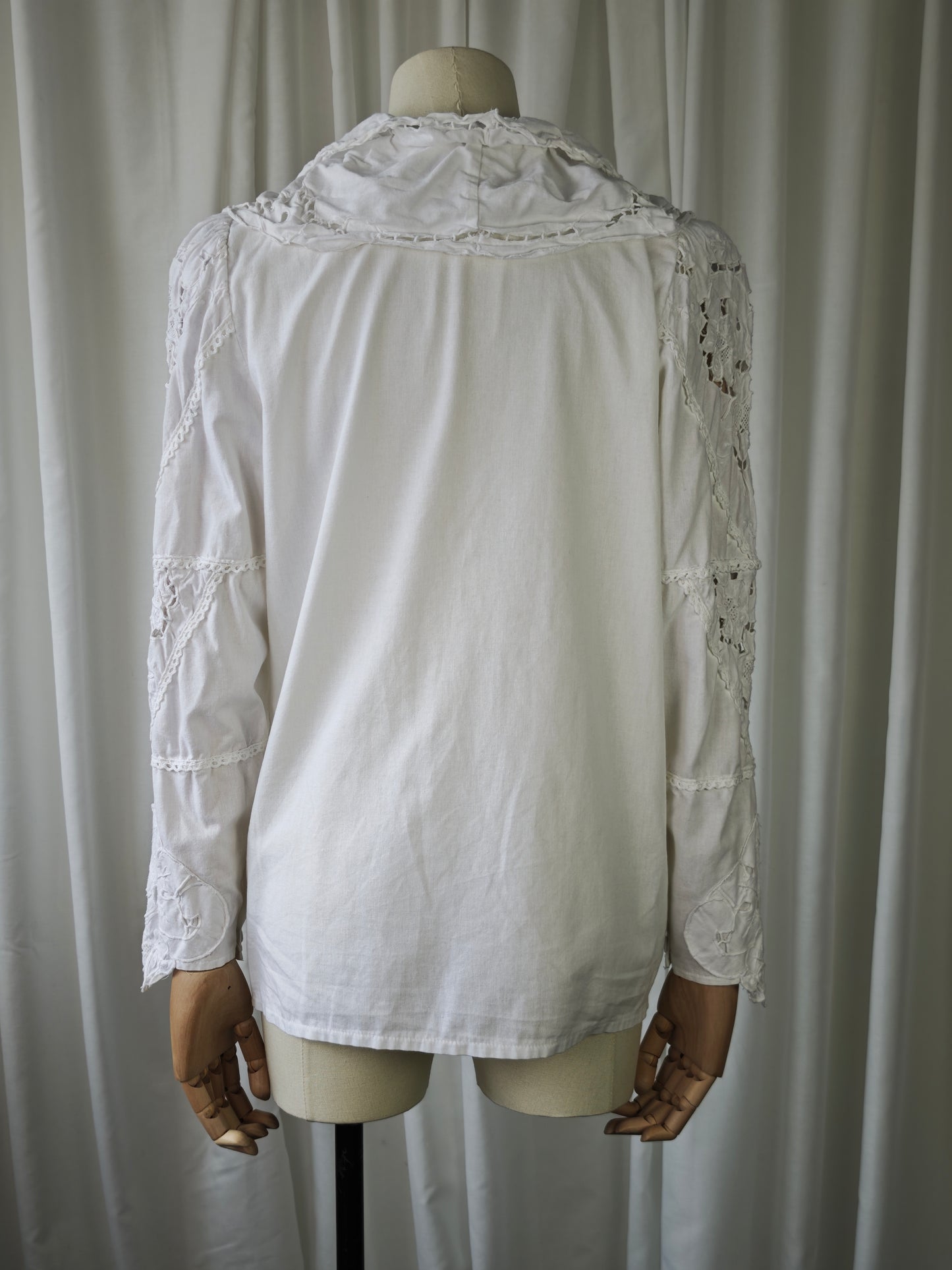 White cotton embroidery blouse