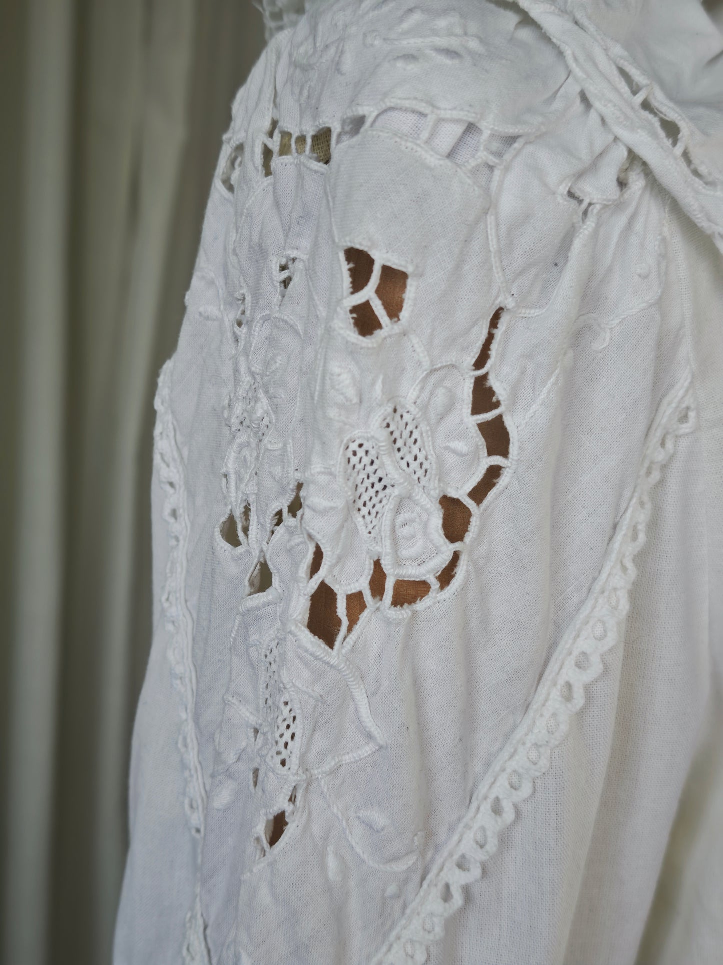 White cotton embroidery blouse