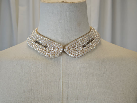 1950's pearl collar