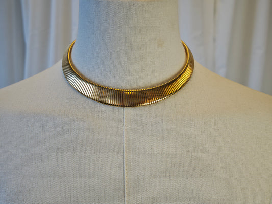 Gold chocker