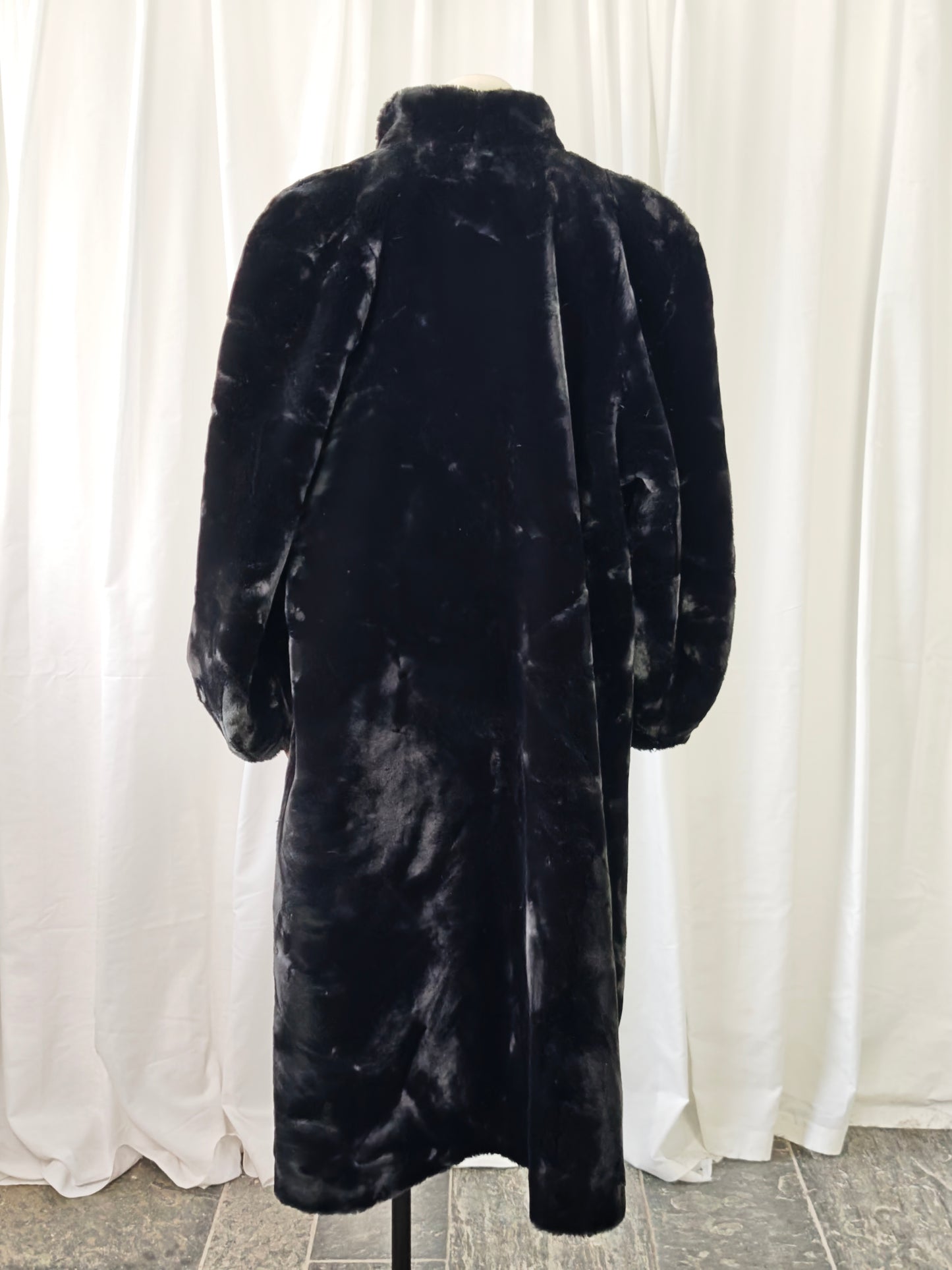 Faux fur maxi coat - XL/XXL