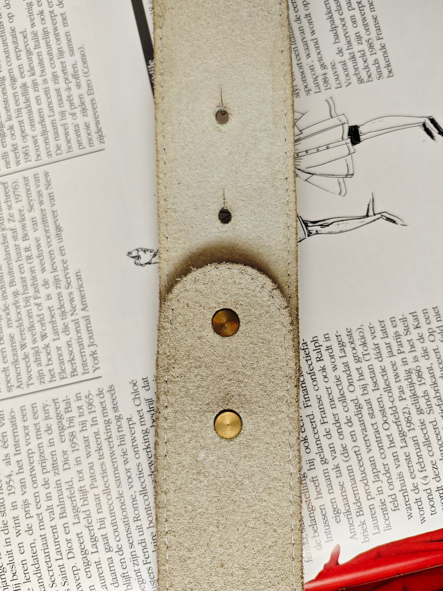 Clasping hands bel - M-XL